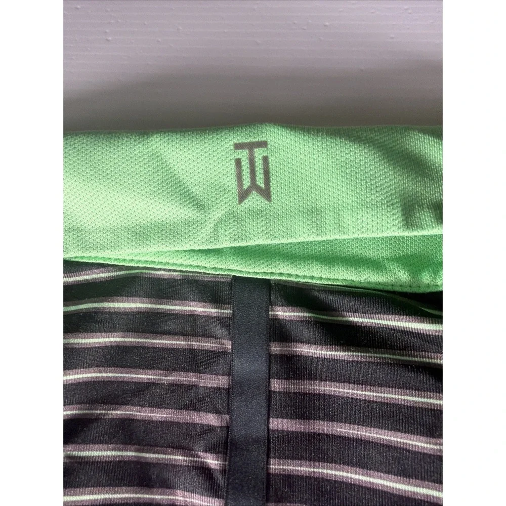 Nike Tiger Woods Collection Golf Polo Men's L Green Bear Lakes Striped